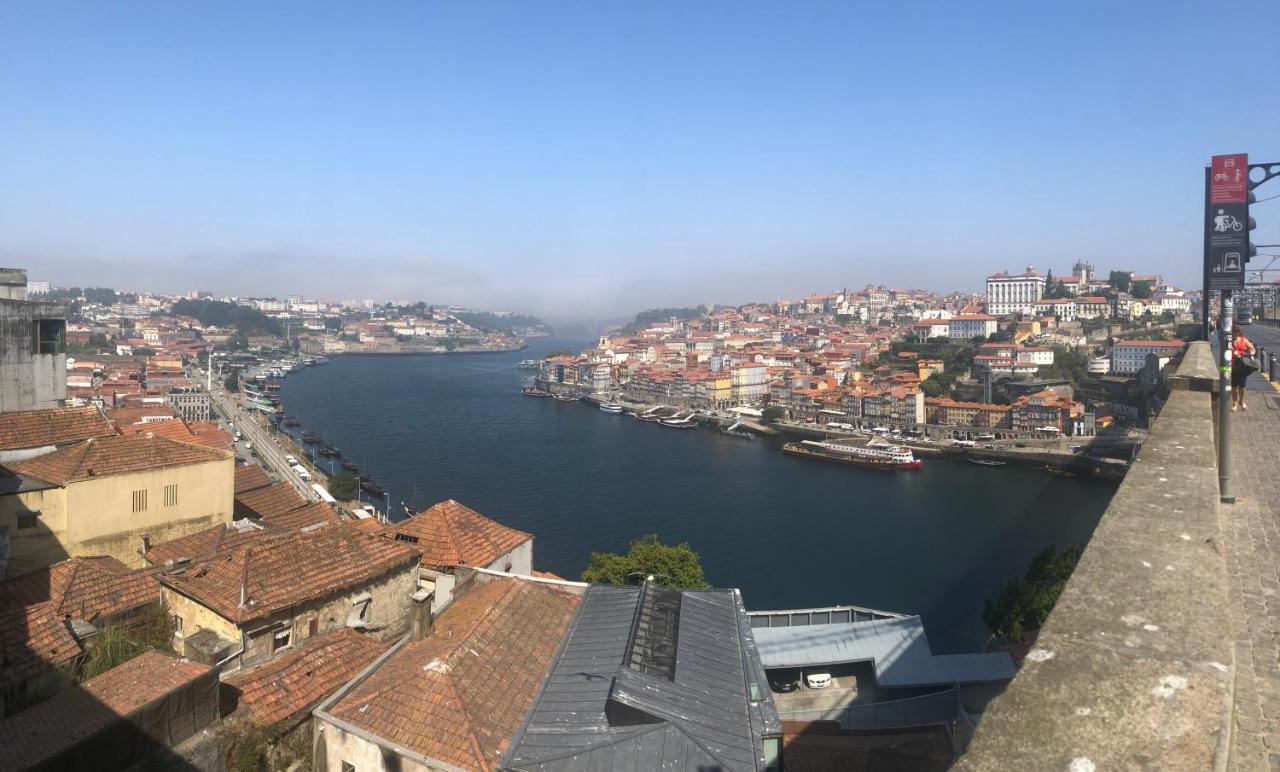 Douro Prime Downtown Hotel บีลาโนวาเดกายา ภายนอก รูปภาพ