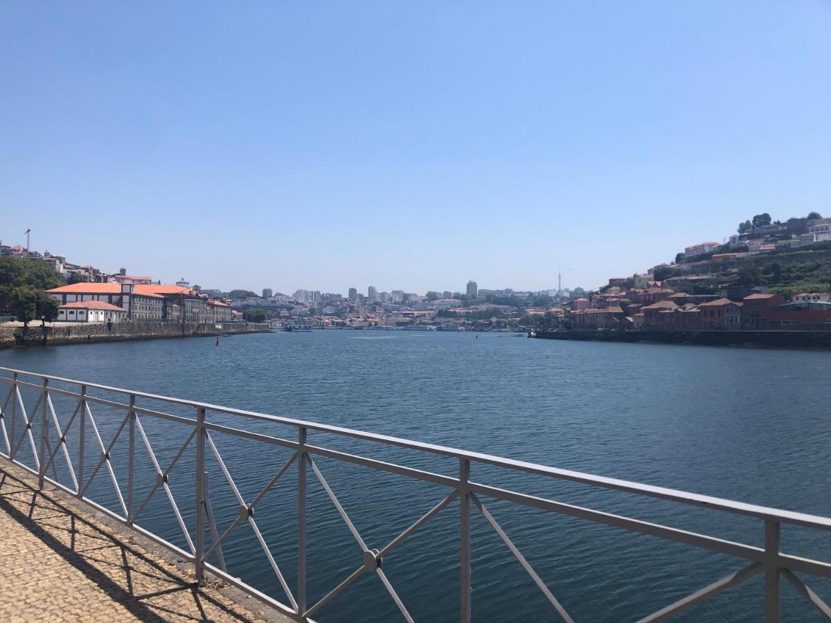 Douro Prime Downtown Hotel บีลาโนวาเดกายา ภายนอก รูปภาพ